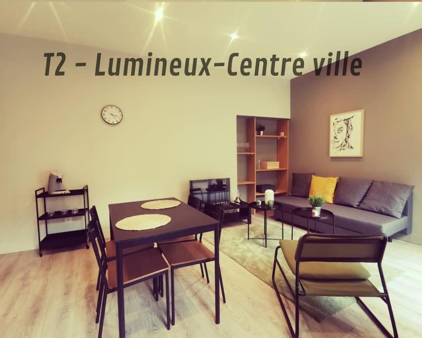 Vienne: Appartement Au Coeur Du Centre Historique Vienne  Eksteriør billede